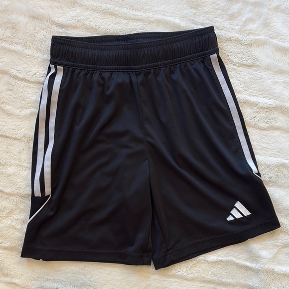 Adidas Black Athletic Shorts size youth 11/12 years - Picture 1 of 7